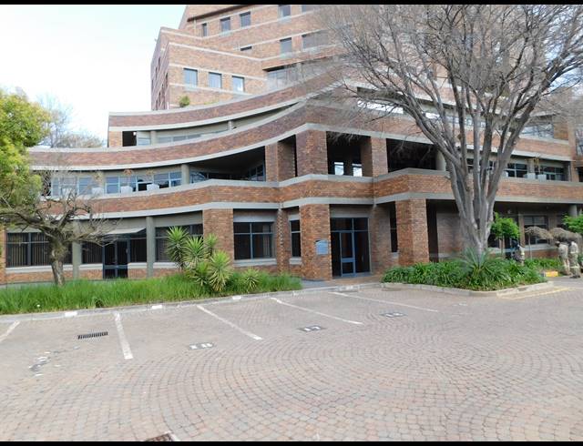 314M² OFFICE TO LET IN PARKTOWN